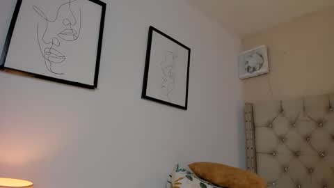 melania_xtreme online show from 04/10/26, 02:50