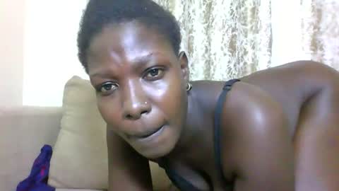 Snapshot of melanie_bae1 chatting on 07/15/26, 05:18 melanie_bae1 online show from 07/15/26, 05:18