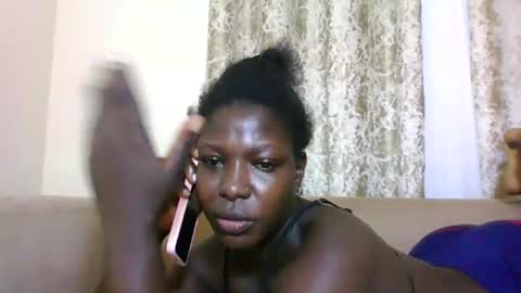 Snapshot of melanie_bae1 chatting on 07/16/26, 05:24 melanie_bae1 online show from 07/16/26, 05:24