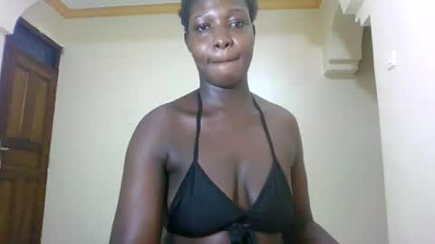 Snapshot of melanie_bae1 chatting on 07/18/26, 01:48 melanie_bae1 online show from 07/18/26, 01:48