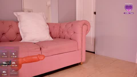 Snapshot of melanie_milleer chatting on 12/29/24, 08:55 Melanie Miller online show from 12/29/24, 08:55