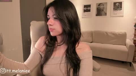 Snapshot of melanie_owo chatting on 05/29/26, 02:09 Melanie online show from 05/29/26, 02:09