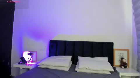 Melanie roux  online show from 05/20/26, 12:22