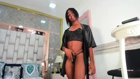 MELANIE online show from 01/15/26, 04:28