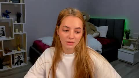 MelanieAlves online show from 11/12/25, 06:41