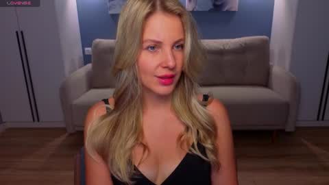 Snapshot of melaniebennett chatting on 06/14/26, 06:59 Melanie Bennett online show from 06/14/26, 06:59