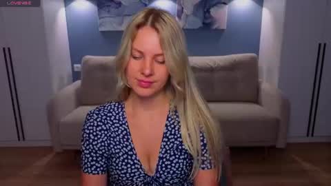 Snapshot of melaniebennett chatting on 06/18/26, 09:14 Melanie Bennett online show from 06/18/26, 09:14