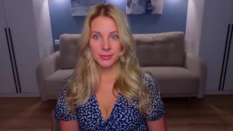 Snapshot of melaniebennett chatting on 06/25/26, 07:02 Melanie Bennett online show from 06/25/26, 07:02