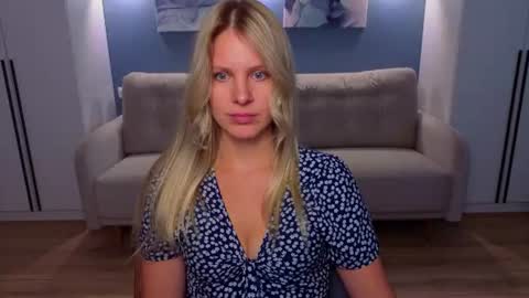 Snapshot of melaniebennett chatting on 07/14/26, 10:32 Melanie Bennett online show from 07/14/26, 10:32