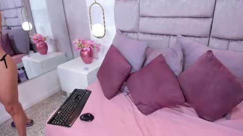 melaniee_joness online show from 07/03/26, 05:52
