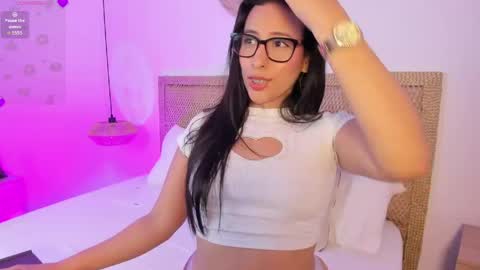 melaniejeann_ online show from 05/15/26, 02:40