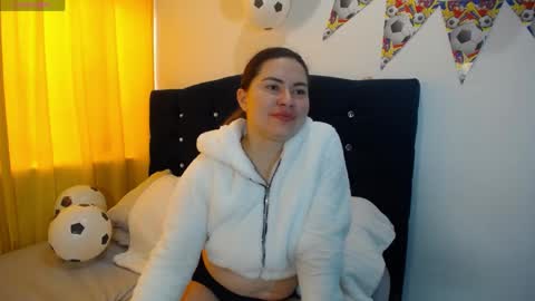 Snapshot of melanieparker20 chatting on 05/30/26, 02:25 Melanie Parker online show from 05/30/26, 02:25