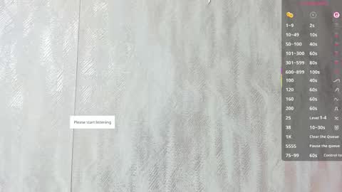 Snapshot of melanierioss_ chatting on 05/05/26, 01:41 online show from 05/05/26, 01:41
