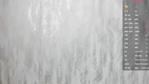 Snapshot of melanierioss_ chatting on 06/21/26, 01:13 online show from 06/21/26, 01:13