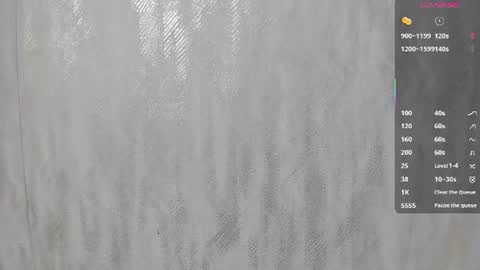 Snapshot of melanierioss_ chatting on 07/17/26, 12:34 online show from 07/17/26, 12:34