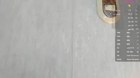 Snapshot of melanierioss_ chatting on 07/19/26, 12:53 online show from 07/19/26, 12:53