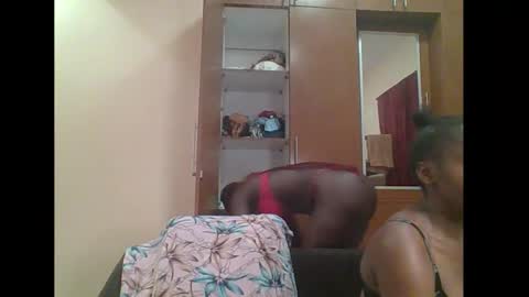 Baby online show from 10/12/25, 03:22