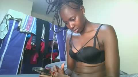 Snapshot of melaninblue chatting on 02/14/26, 12:46 melaninblue online show from 02/14/26, 12:46