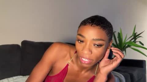 Snapshot of melaninmelanix chatting on 02/06/26, 05:45 melaninmelanix online show from 02/06/26, 05:45