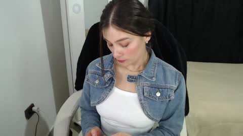 Snapshot of melanniegarzon chatting on 01/07/25, 10:41 Melannie online show from 01/07/25, 10:41