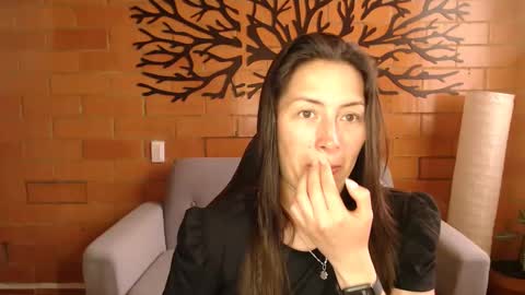 Melanny online show from 10/08/25, 12:14