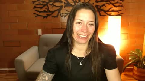 Snapshot of melanny_69 chatting on 04/25/26, 12:19 Melanny online show from 04/25/26, 12:19