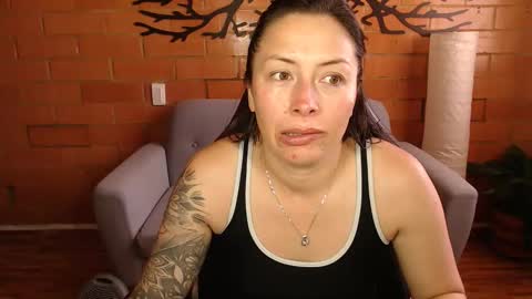Snapshot of melanny_69 chatting on 05/10/26, 12:21 Melanny online show from 05/10/26, 12:21