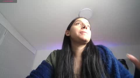 Snapshot of melanny_petite chatting on 04/25/26, 01:03 melanny_petite online show from 04/25/26, 01:03