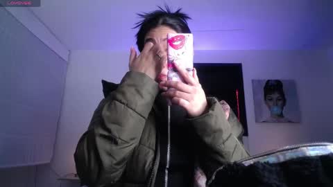 Snapshot of melanny_petite chatting on 04/26/26, 01:09 melanny_petite online show from 04/26/26, 01:09