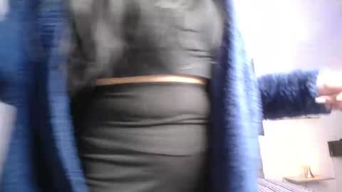 Snapshot of melanny_petite chatting on 05/05/26, 11:29 melanny_petite online show from 05/05/26, 11:29