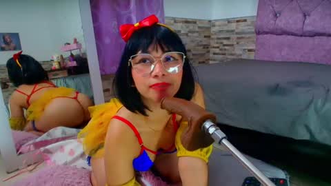 Melanny taylor online show from 03/04/26, 09:43