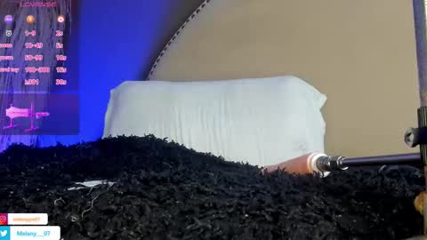 melany online show from 11/22/25, 01:10