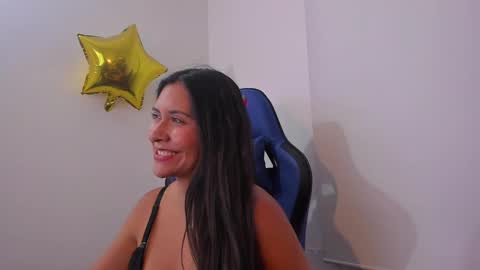 melany_arizaaa online show from 02/08/25, 04:03