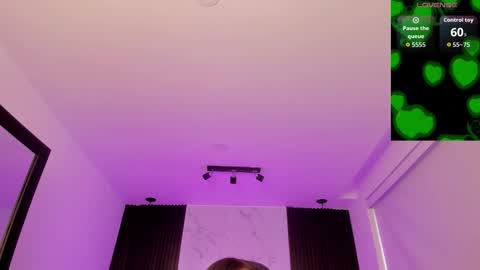 Snapshot of melany_heaven chatting on 10/23/25, 07:45 melany_heaven online show from 10/23/25, 07:45