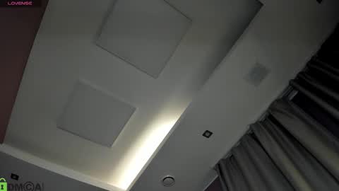 Melany online show from 12/22/25, 12:40