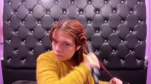 Snapshot of melanyanal_ chatting on 09/29/25, 02:00 MelanyAnal online show from 09/29/25, 02:00
