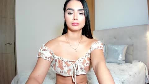 Snapshot of melanyrosse chatting on 06/08/26, 02:17 Melany online show from 06/08/26, 02:17