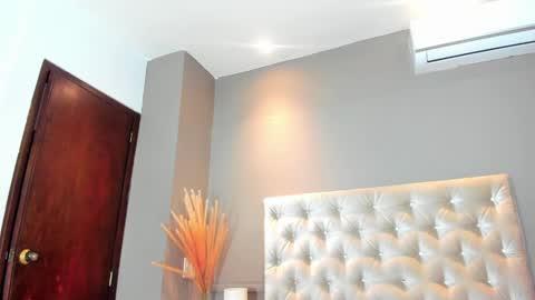 Melany online show from 12/09/24, 04:15