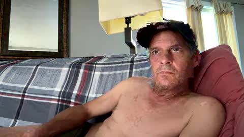 Snapshot of melays1972 chatting on 09/22/25, 08:44 Tan lines online show from 09/22/25, 08:44