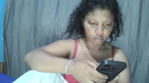 Snapshot of meld2599 chatting on 11/02/25, 04:37 meld2599 online show from 11/02/25, 04:37