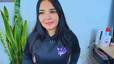 Snapshot of meli__brown chatting on 05/19/26, 01:56 Independent model online show from 05/19/26, 01:56