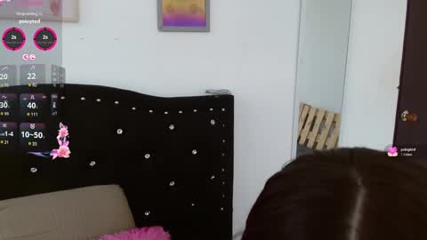 Snapshot of meli_taylorx chatting on 12/17/24, 04:32 Azul online show from 12/17/24, 04:32