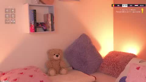 Snapshot of meliflua_a chatting on 06/15/26, 07:05 Meli online show from 06/15/26, 07:05