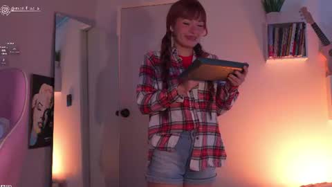 Snapshot of meliflua_a chatting on 07/03/26, 06:58 Meli online show from 07/03/26, 06:58