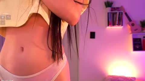 Snapshot of meliflua_a chatting on 07/13/26, 06:33 Meli online show from 07/13/26, 06:33