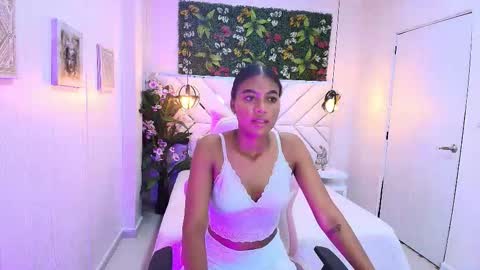 MELII EBONY online show from 10/22/25, 12:05