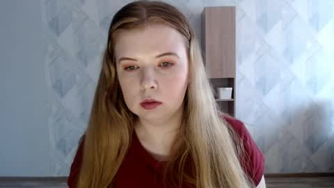 Melina online show from 04/11/26, 07:45