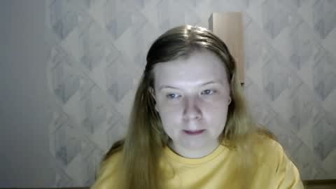 Snapshot of melina_beauty chatting on 04/25/26, 04:15 Melina online show from 04/25/26, 04:15