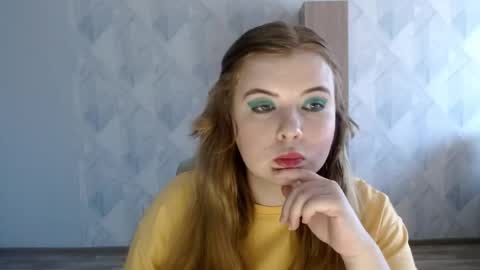 Snapshot of melina_beauty chatting on 05/05/26, 06:43 Melina online show from 05/05/26, 06:43