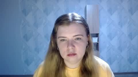 Snapshot of melina_beauty chatting on 05/05/26, 06:49 Melina online show from 05/05/26, 06:49